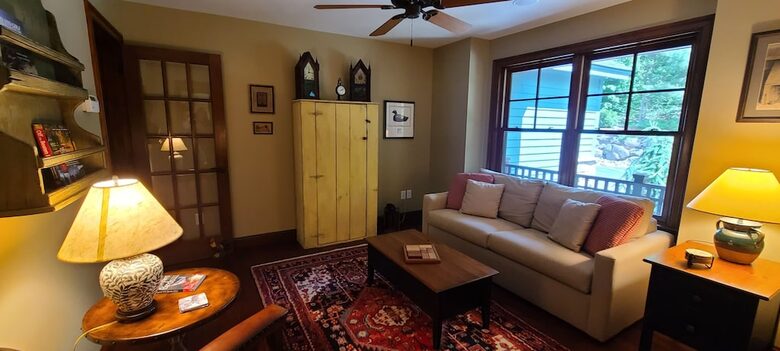 Beautiful Private Home in Owl's Nest Resort - Campton, New Hampshire