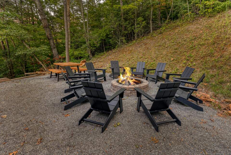 Luxury Mountain and Lake View Cabin - Blue Ridge, Georgia