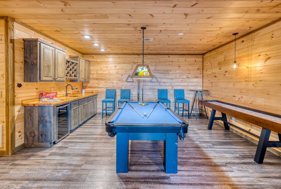 Luxury Mountain and Lake View Cabin - Blue Ridge, Georgia