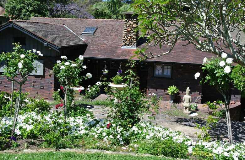 The Cobbles an historic heritage-listed property - Kurraba Pt, Australia
