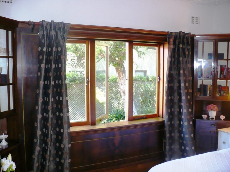 The Cobbles an historic heritage-listed property - Kurraba Pt, Australia