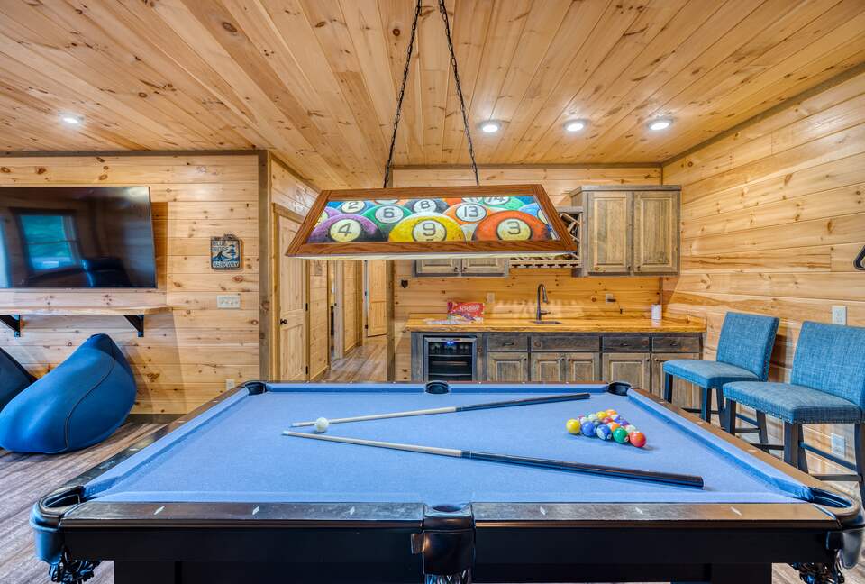 Luxury Mountain and Lake View Cabin - Blue Ridge, Georgia