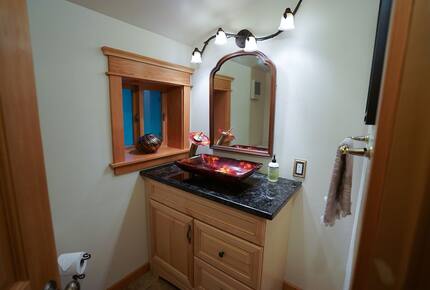 Wild Oyster Lodge on Hood Canal | Beach and Hot Tub - Quilcene, Washington