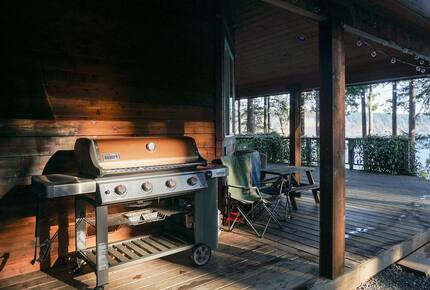 Wild Oyster Lodge on Hood Canal | Beach and Hot Tub - Quilcene, Washington
