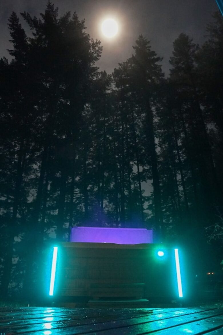 Wild Oyster Lodge on Hood Canal | Beach and Hot Tub - Quilcene, Washington