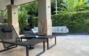 Aqua Beach Front Villa (R)