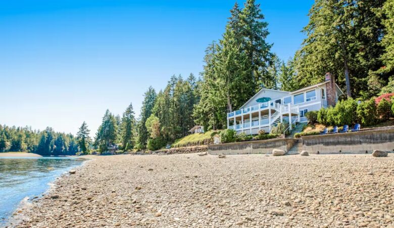 Sound of Sight Bayfront Stunner - Allyn, Washington