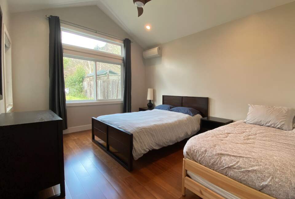 Riverfront Modern Oasis - Monte Rio, California