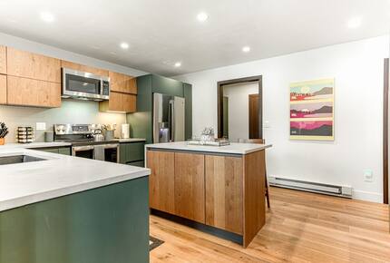 Modern 4BR Duplex | On Golf Course | Minutes to Beaver Creek + Vail - Avon, Colorado