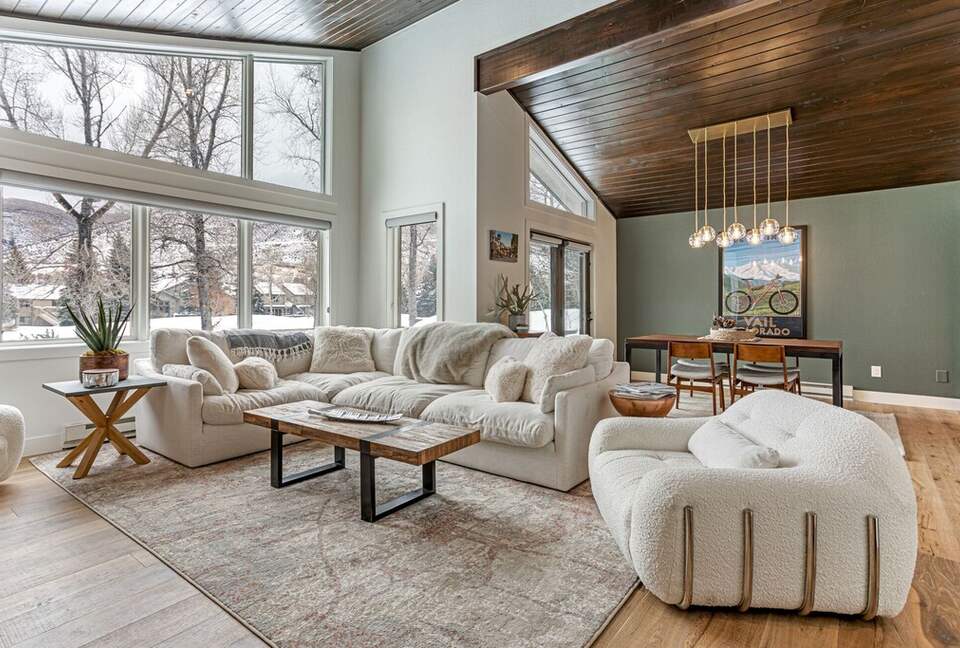 Modern 4BR Duplex | On Golf Course | Minutes to Beaver Creek + Vail - Avon, Colorado