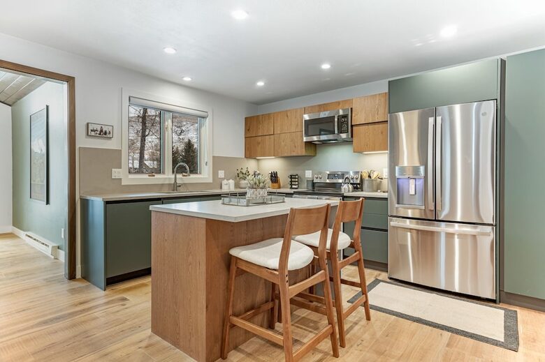 Modern 4BR Duplex | On Golf Course | Minutes to Beaver Creek + Vail - Avon, Colorado