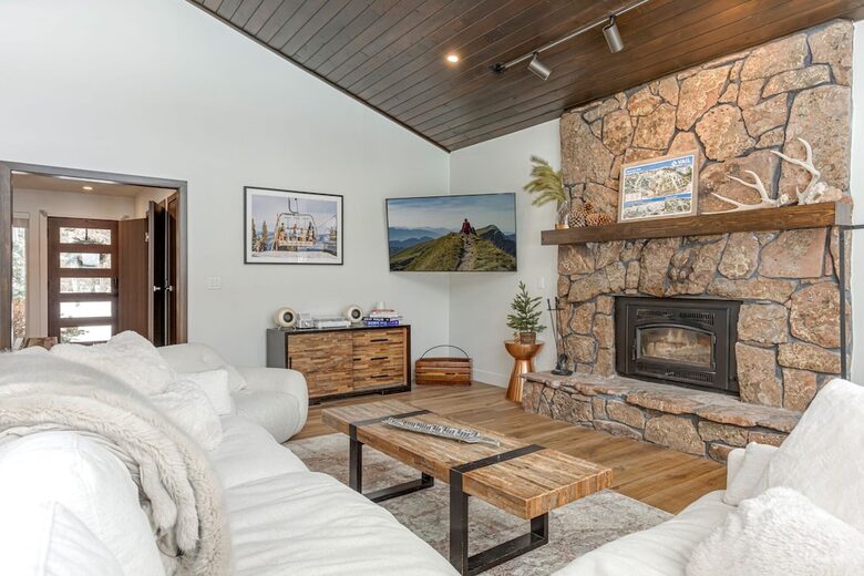 Modern 4BR Duplex | On Golf Course | Minutes to Beaver Creek + Vail - Avon, Colorado