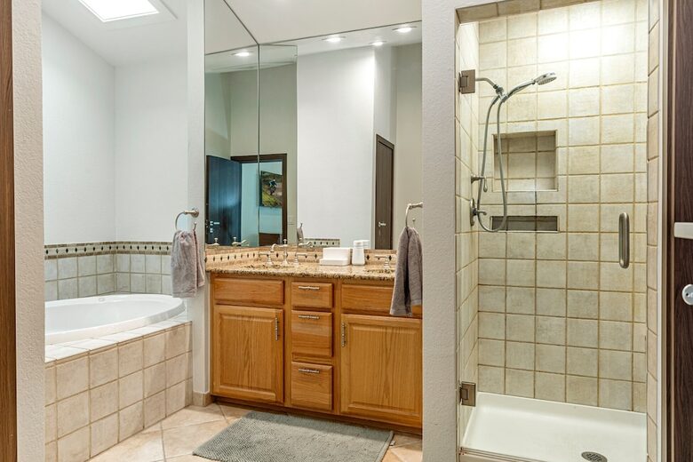 Modern 4BR Duplex | On Golf Course | Minutes to Beaver Creek + Vail - Avon, Colorado