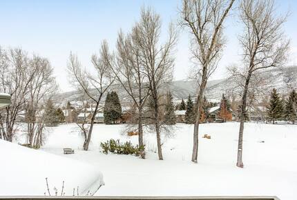 Modern 4BR Duplex | On Golf Course | Minutes to Beaver Creek + Vail - Avon, Colorado
