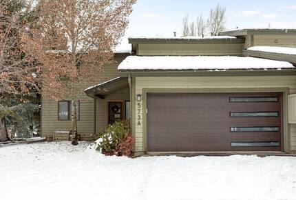 Modern 4BR Duplex | On Golf Course | Minutes to Beaver Creek + Vail - Avon, Colorado