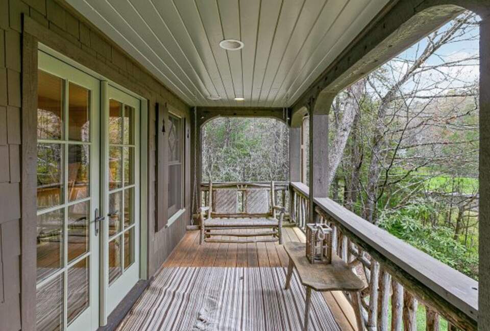 Lake Toxaway Waterfront Paradise - Lake Toxaway, North Carolina