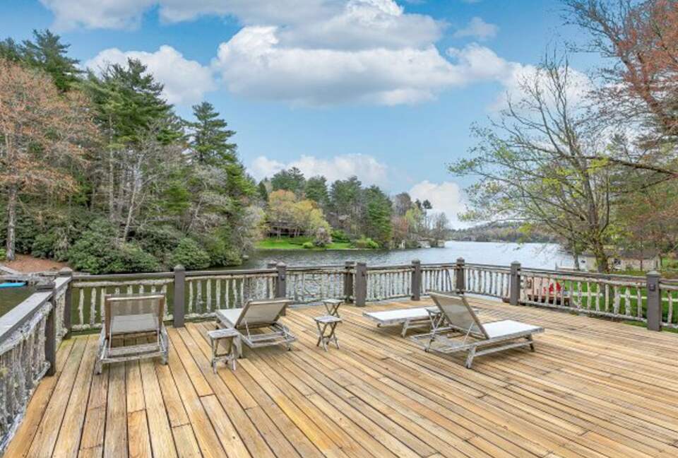 Lake Toxaway Waterfront Paradise - Lake Toxaway, North Carolina