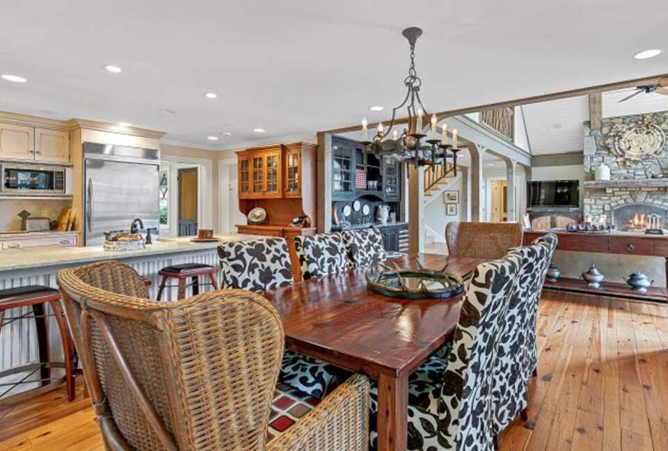 Lake Toxaway Waterfront Paradise - Lake Toxaway, North Carolina