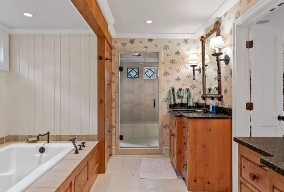 Lake Toxaway Waterfront Paradise - Lake Toxaway, North Carolina