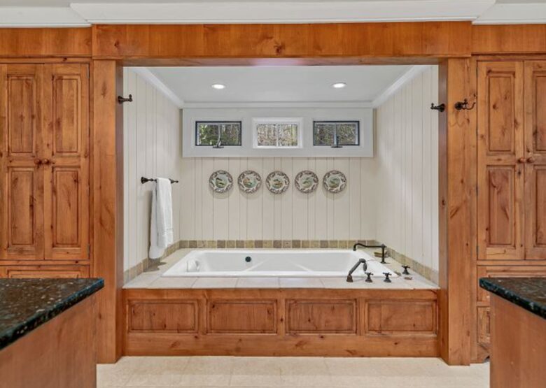 Lake Toxaway Waterfront Paradise - Lake Toxaway, North Carolina