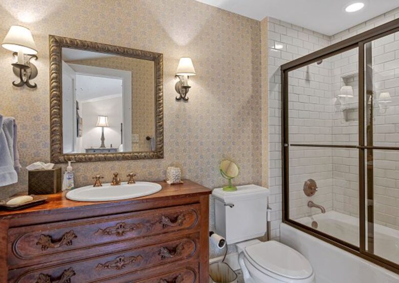 Lake Toxaway Waterfront Paradise - Lake Toxaway, North Carolina