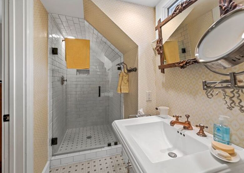 Lake Toxaway Waterfront Paradise - Lake Toxaway, North Carolina