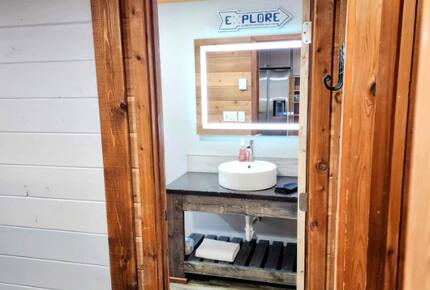 Powder Monkey Ski Out and Pet Friendly! - Snowshoe, West Virginia