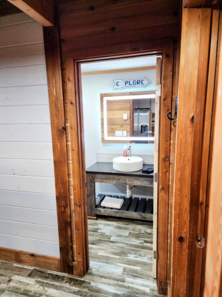 Powder Monkey Ski Out and Pet Friendly! - Snowshoe, West Virginia