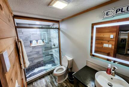 Powder Monkey Ski Out and Pet Friendly! - Snowshoe, West Virginia