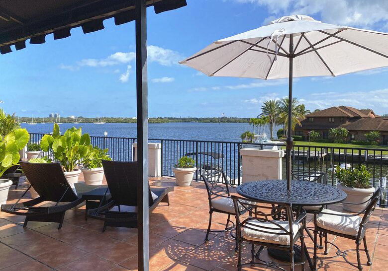 Penthouse *5* on the Water - Vero Beach, Florida