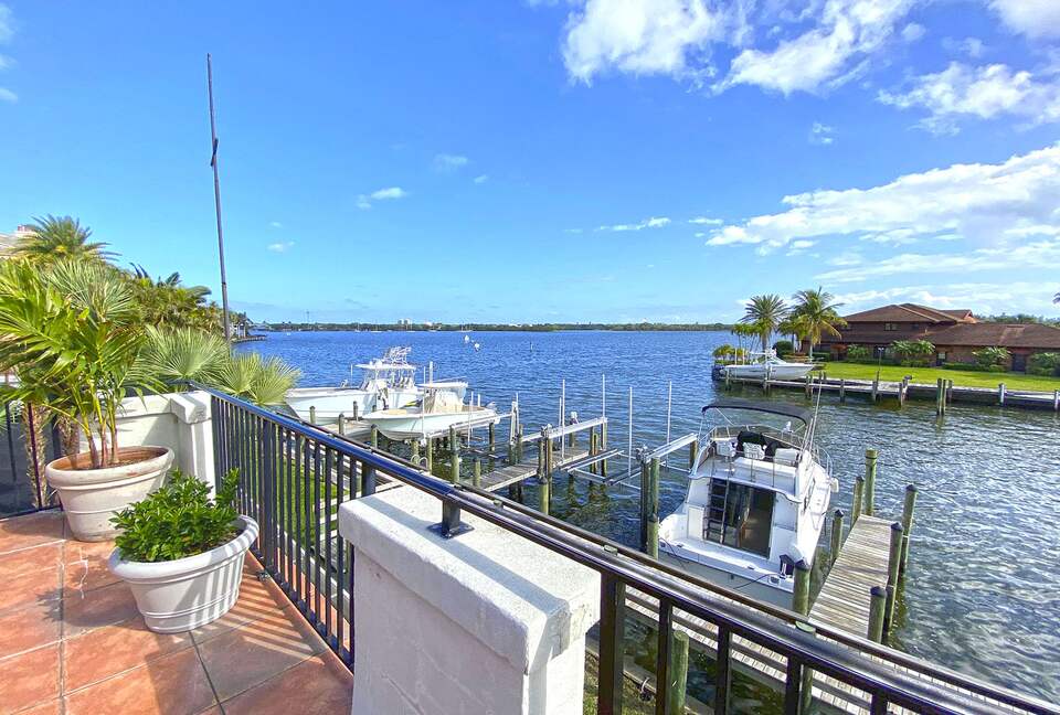 Penthouse *4* on the Water - Vero Beach, Florida