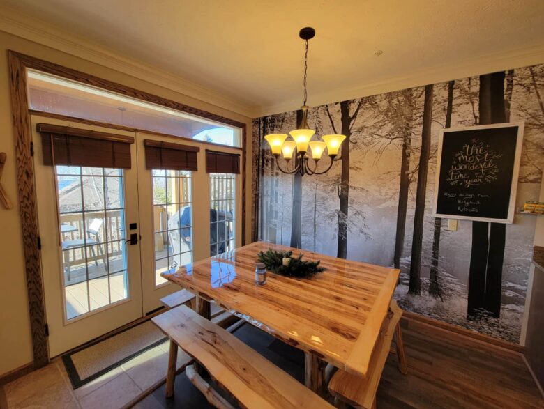 Black Bear Luxury Townhome with Private Hot Tub - Snowshoe, West Virginia