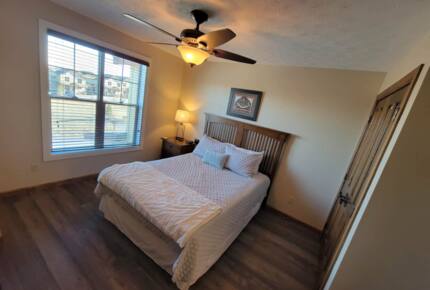 Black Bear Luxury Townhome with Private Hot Tub - Snowshoe, West Virginia