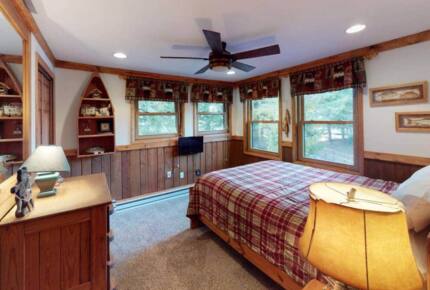 Treetop Walk To Ski and Village - Snowshoe, West Virginia