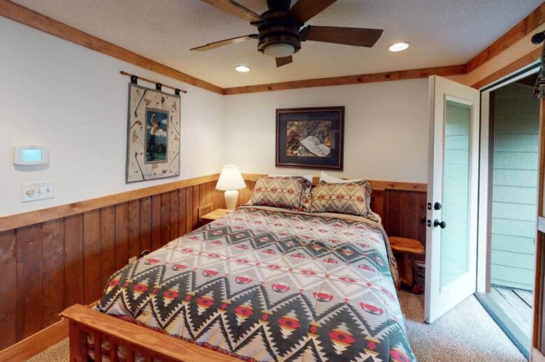 Treetop Walk To Ski and Village - Snowshoe, West Virginia