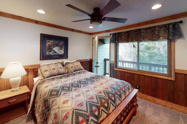 Treetop Walk To Ski and Village - Snowshoe, West Virginia