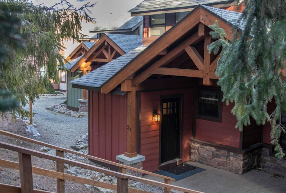 Treetop Walk To Ski and Village - Snowshoe, West Virginia