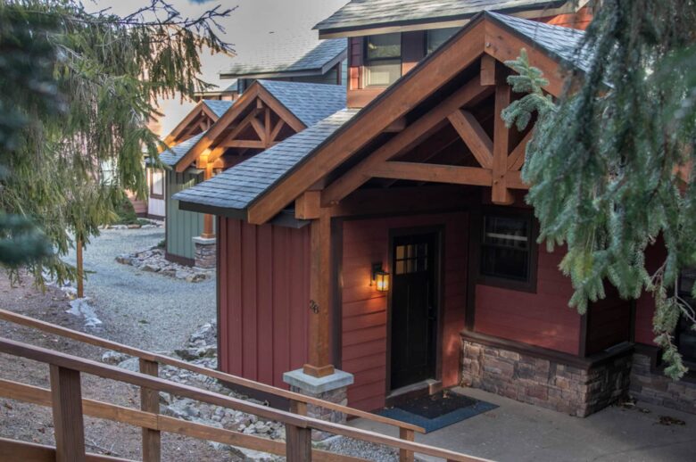 Treetop Walk To Ski and Village - Snowshoe, West Virginia