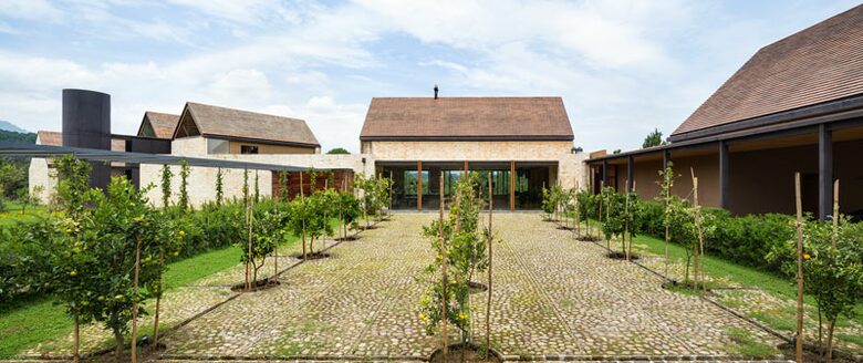 View of the orchid , orangeríe , some years ago.