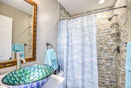 Casa Wahoo | Waterfront Retreat with boat slip available at Grassy Key Marina - Duck Key, Florida