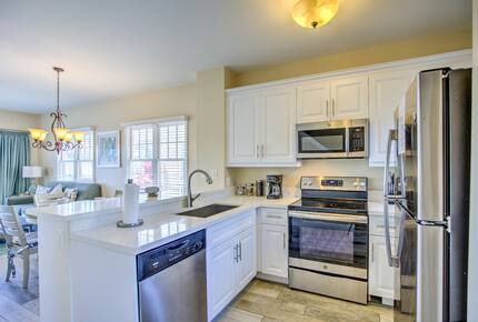 Casa Wahoo | Waterfront Retreat with boat slip available at Grassy Key Marina - Duck Key, Florida