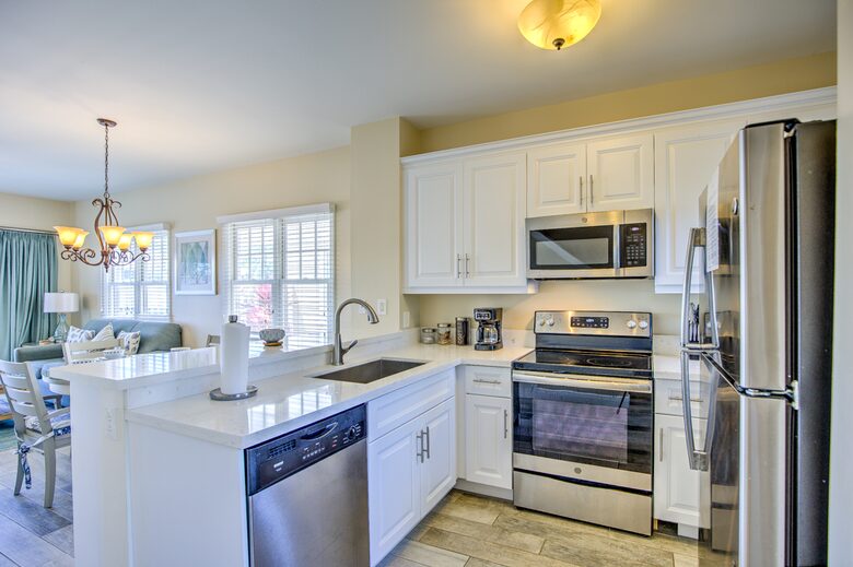 Casa Wahoo | Waterfront Retreat with boat slip available at Grassy Key Marina - Duck Key, Florida