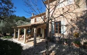 Ses Comes | Rustic Mallorca Villa - Fornalutx, Spain