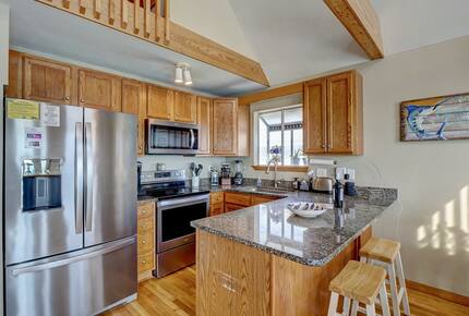 Quaint Oceanfront Island Escape - Surf City, North Carolina