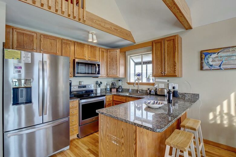 Quaint Oceanfront Island Escape - Surf City, North Carolina