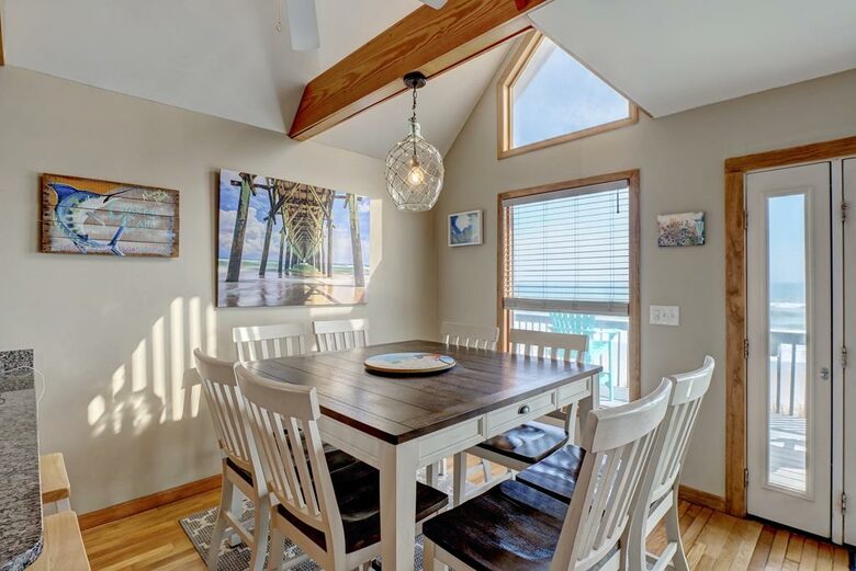 Quaint Oceanfront Island Escape - Surf City, North Carolina