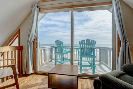 Quaint Oceanfront Island Escape - Surf City, North Carolina