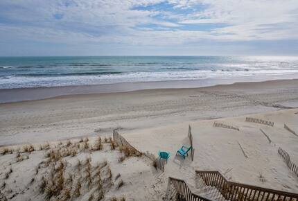Quaint Oceanfront Island Escape - Surf City, North Carolina