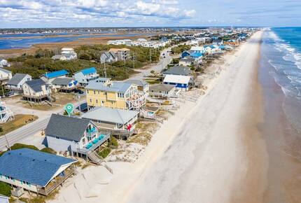 Quaint Oceanfront Island Escape - Surf City, North Carolina