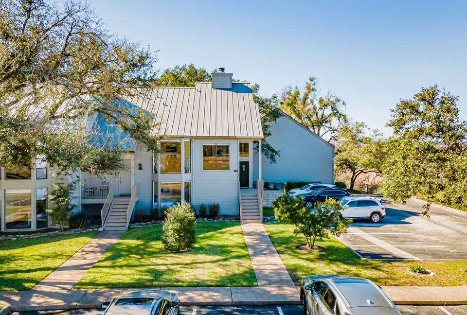 Peaceful Retreat near Lake Travis - Lakeway, Texas